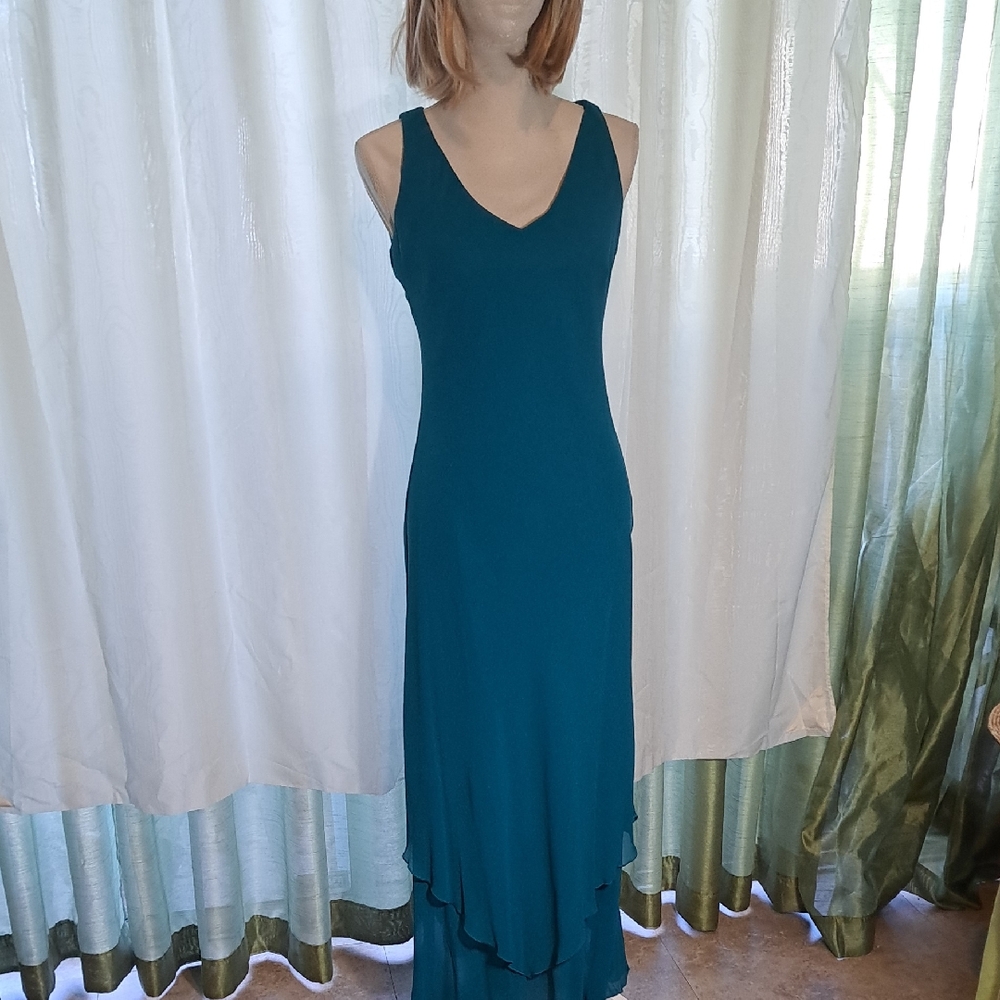 Elegant Teal Sleeveless Dress